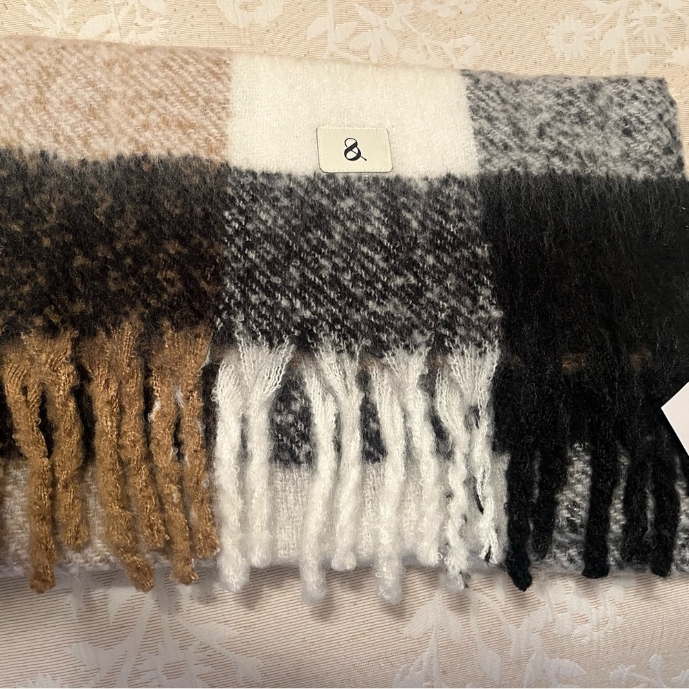 LOFT Plaid Wool Scarf with Fringe